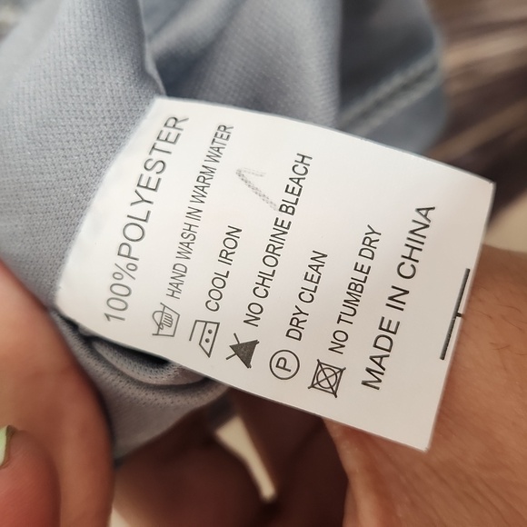 Elegant Silver Flapper Dress - Picture 4 of 8